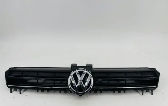 Volkswagen Golf VII Front bumper upper radiator grill 5G0853653E