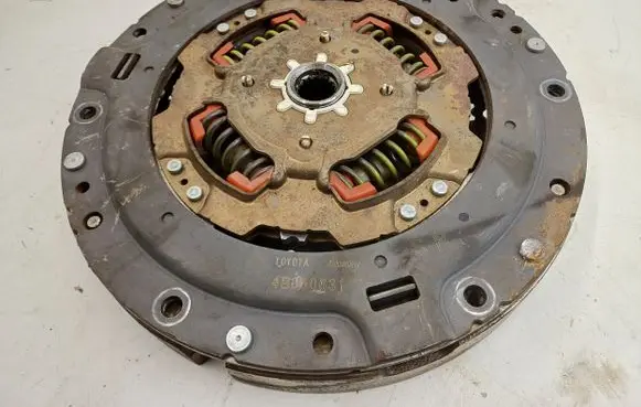 Toyota Prius (XW30) Flywheel 4B060631