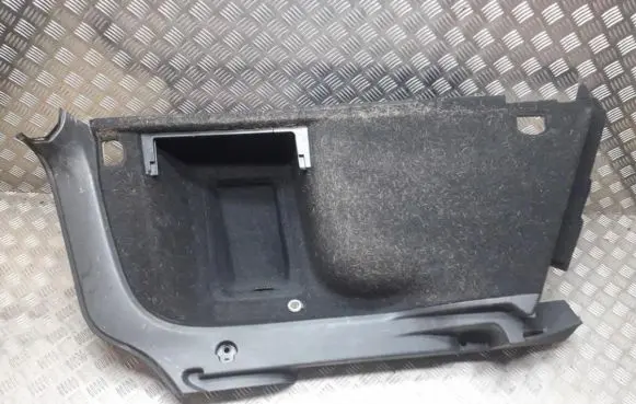 Volkswagen PASSAT B6 Other trunk/boot trim element 3c9867428