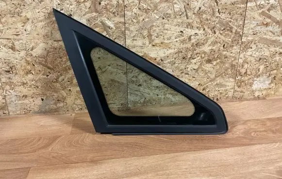 Ford Focus C-MAX Front door vent window glass four-door 43R001057 DOT27AS2M23100