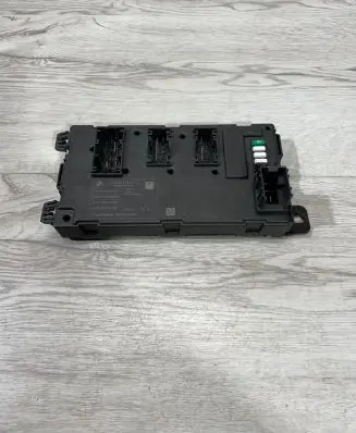 BMW 4 F32 F33 Fuse module 9374509