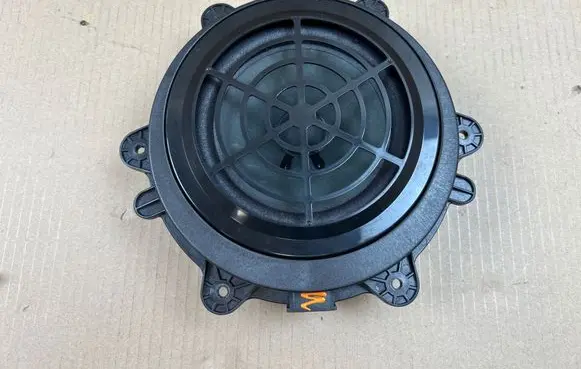 Porsche Panamera (970) Rear door speaker 7PP035710B
