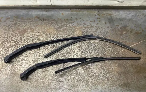 Honda Civic Front wiper blade arm P7193 1878