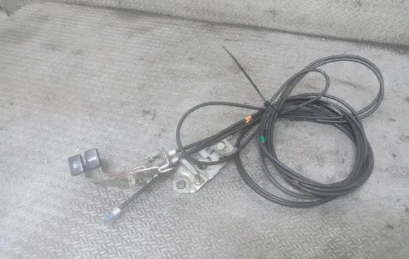 Suzuki Alto Fuel cap flap release cable 