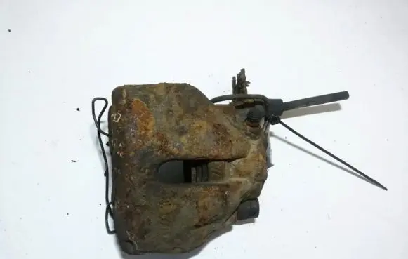 Volkswagen PASSAT B5 Front brake caliper