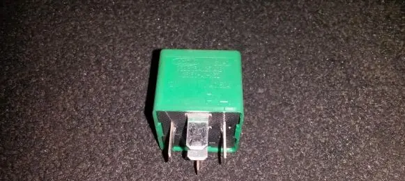 Ford Mondeo MK II Other relay 93bg13a025a1b v23136-a1-x32