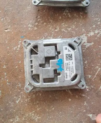 BMW 3 E92 E93 Headlight ballast module Xenon 7263052