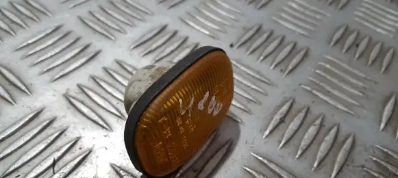 Toyota Avensis Verso Front fender indicator light