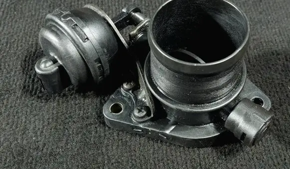 Renault Scenic II - Grand scenic II Throttle valve 1129