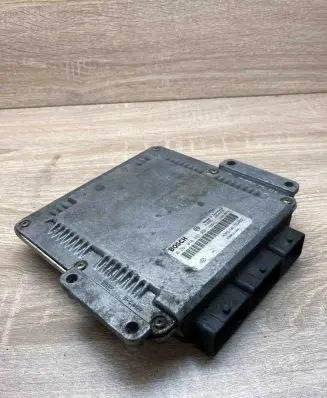 Renault Laguna II Engine control unit/module ECU HOM8200126462 0281010482 8200121886