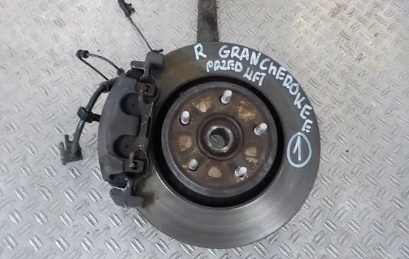 Front wheel hub spindle knuckle