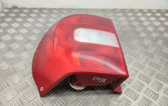 Skoda Yeti (5L) Rear/tail lights 5L0945112