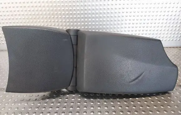 BMW 1 E81 E87 Armrest 9110501 9110415