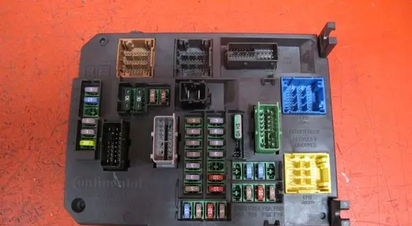 Citroen DS4 Fuse module 9665547480