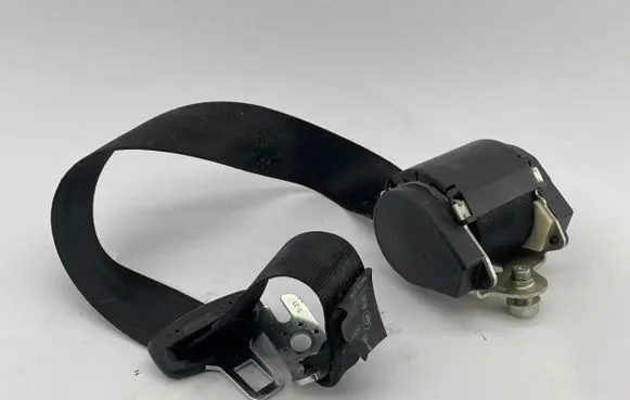 Audi A4 S4 B8 8K Rear seatbelt 8K0857805R