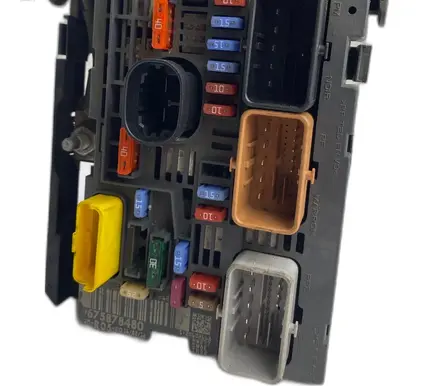 Citroen Berlingo Fuse box set 9675878480 R05