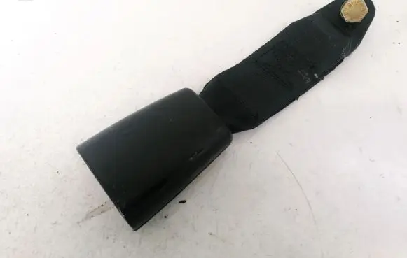 Alfa Romeo 147 Middle seatbelt buckle (rear) 