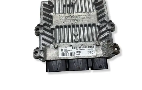 Ford C-MAX I Engine control unit/module 7M5112A650ATD