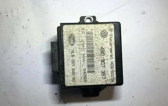 Audi A4 S4 B6 8E 8H Light module LCM 4B0907357