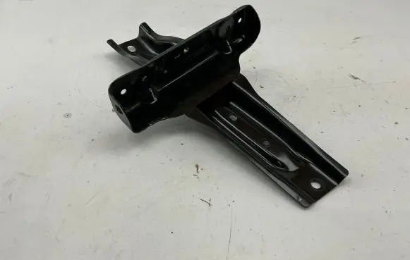 Battery bracket