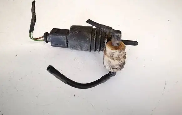 Skoda Fabia Mk1 (6Y) Windscreen/windshield washer pump