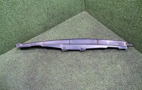 Nissan NV400 Radiator trim 214760020R
