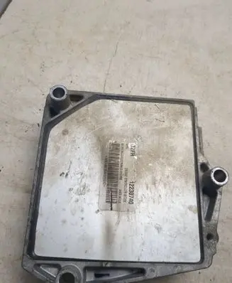 Opel Zafira B Engine control unit/module 12230740 Mt35e