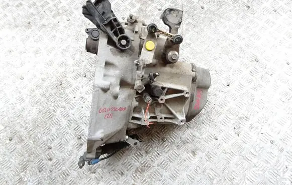 Opel Crossland X Manual 5 speed gearbox 20A703 1060956