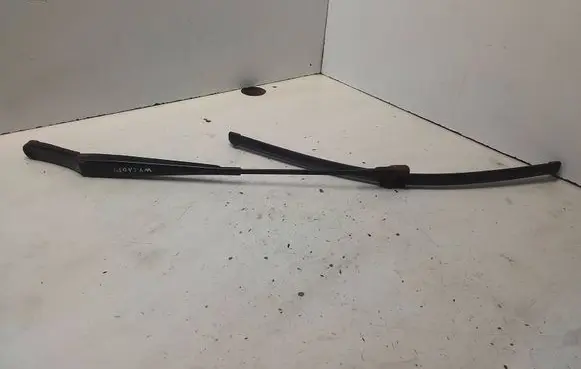 Volkswagen Caddy Front wiper blade arm 2K1955409