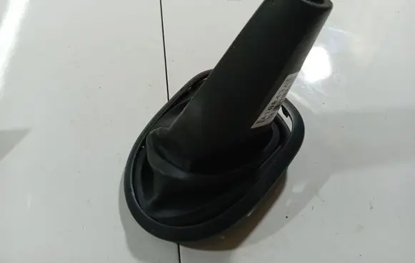 Toyota Yaris Gear shifter surround trim plastic 58848