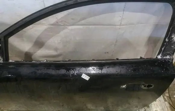 Volvo C30 Front door glass trim molding 