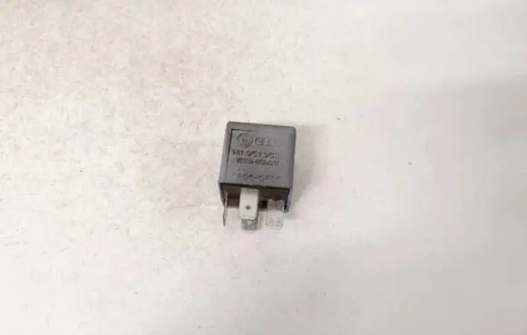 Volkswagen Jetta V Other relay 141951253b v23134-b52-x227