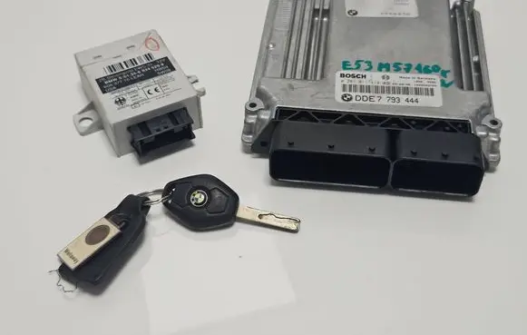 BMW X5 E53 Engine ECU kit and lock set 7793444 0281011414 1039S03764