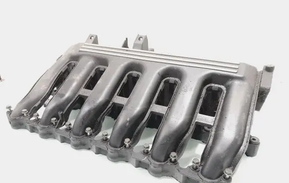 BMW 5 E39 Intake manifold 7789329