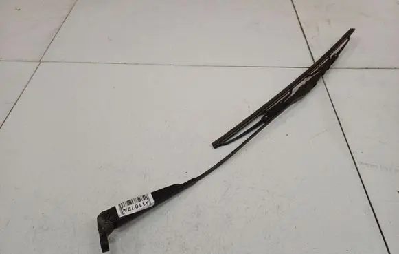Opel Astra F Front wiper blade arm 
