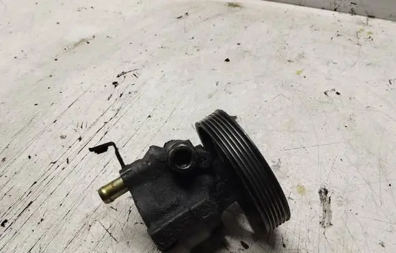 Volvo S40, V40 Power steering pump