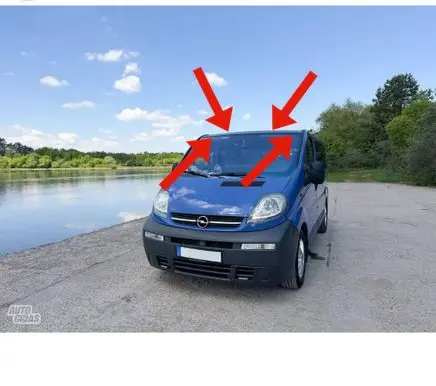Opel Vivaro Windshield trim