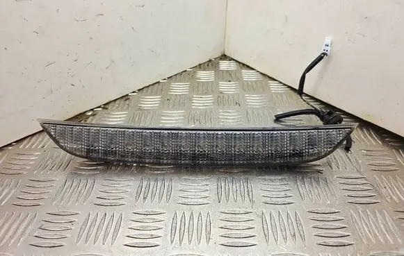 Mitsubishi ASX Third/center stoplight P5631