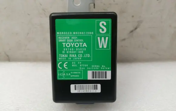 Toyota Avensis T270 Door control unit/module 8974005030 61B381000