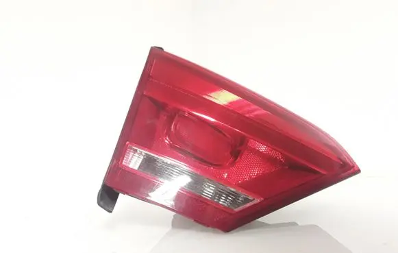 Volkswagen PASSAT B7 USA Tailgate rear/tail lights 561945093B
