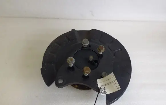 Nissan Qashqai J12 Rear wheel hub