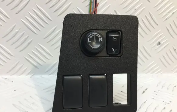 Nissan Qashqai Wing mirror switch 68485JD000