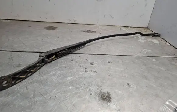 Volkswagen Transporter - Caravelle T4 Front wiper blade arm 702955409