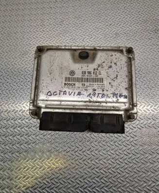 Skoda Octavia Mk1 (1U) Engine control unit/module 038906012CL 28SA5110 0281010380
