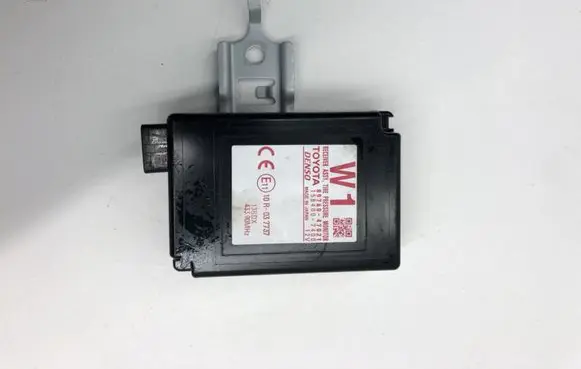 Toyota Prius+ (ZVW40) Engine block 8976047021 1584007400 10R037737