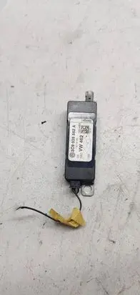 Volkswagen PASSAT B6 Antenna control unit 3c9035552A