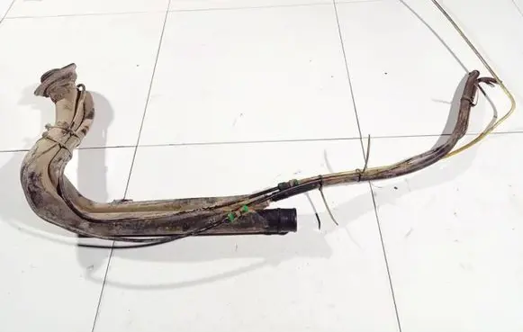 Peugeot 405 Fuel tank filler neck pipe 01j9604459280