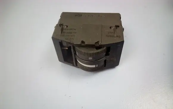 Audi A6 S6 C5 4B Headlight level height control switch 4B0919094 04052205