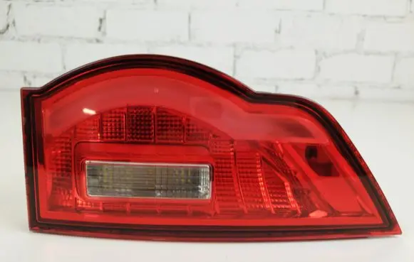 Jaguar F-Pace Tailgate rear/tail lights HK8315K272