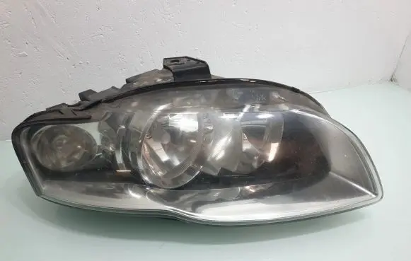 Audi A4 S4 B8 8K Headlight/headlamp 8E0941004BK